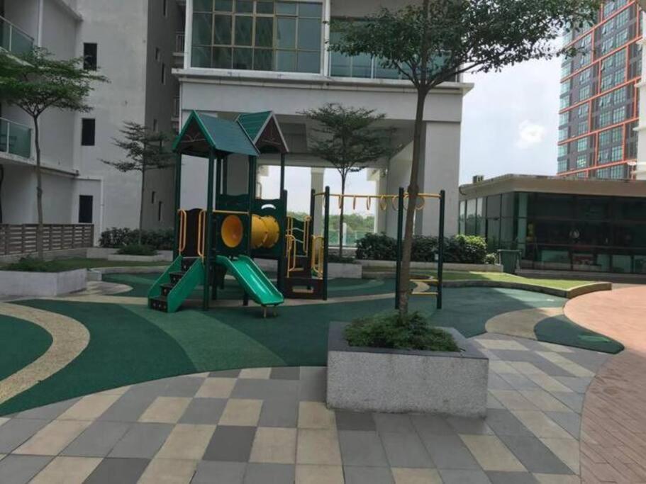 Palazio 简约设计名宿双房 Apartment Johor Bahru
