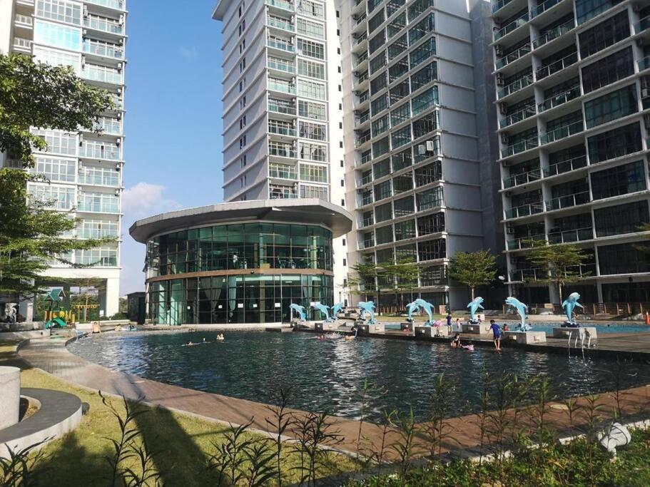Apartment Palazio 简约设计名宿双房 Johor Bahru